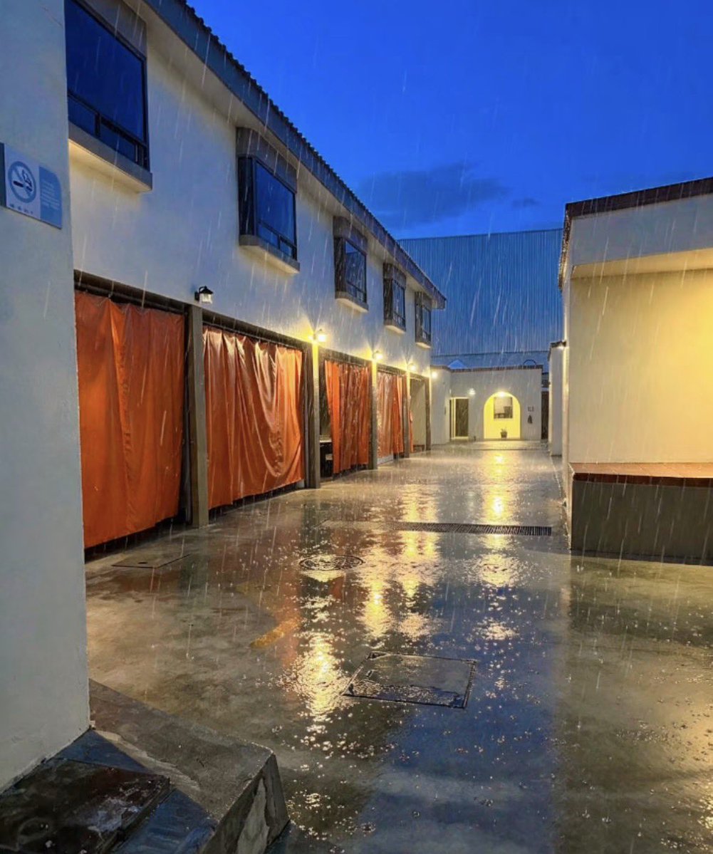 Copitadebaileys's tweet photo. También por su colonia está lloviendo ??
🌧️🌧️🌧️🌧️ https://t.co/Pj9w8OZlhm