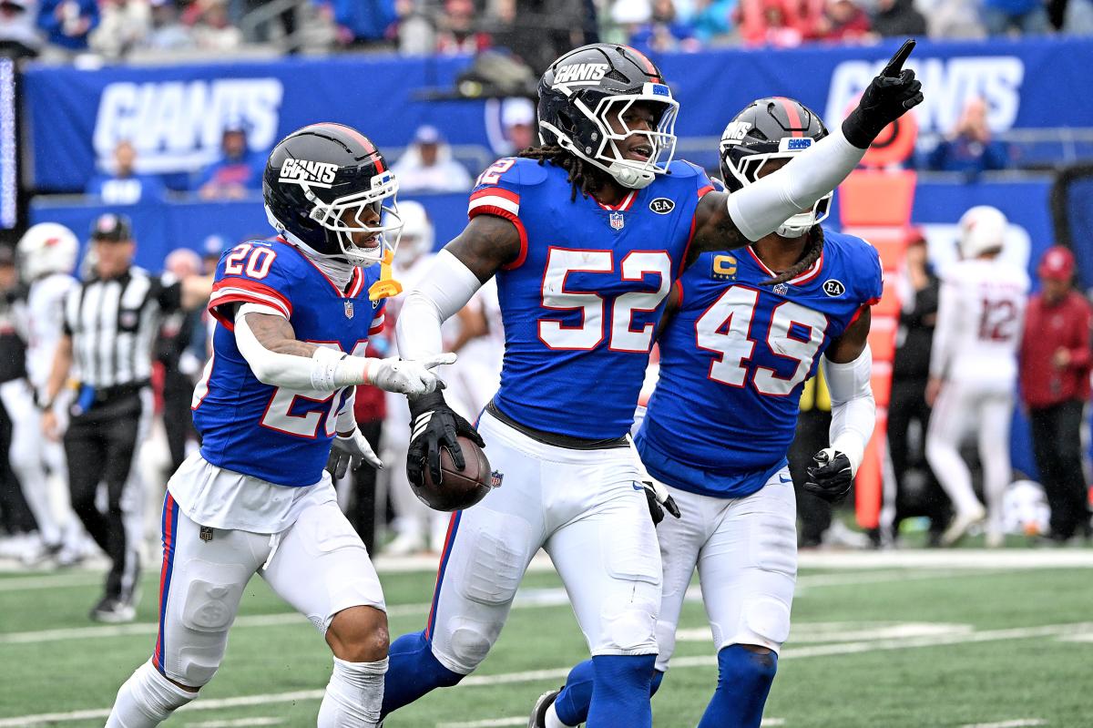 nypost's tweet photo. Giants using their underdog 'humbling' as fuel for pivotal Commanders clash https://t.co/HBvzrBkdoG https://t.co/Sg7eOdMX8Z