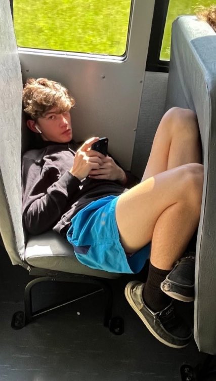 thielex5's tweet photo. (irl)

porter https://t.co/FlpxbuMdOF