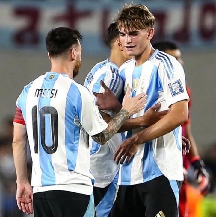 RisingStarXI's tweet photo. THE SUCCESSOR 🇦🇷✨ https://t.co/rUI6OyEamv
