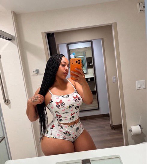 msnaturalasskey's tweet photo. Am I thick enough 😭🍑
 #nsfwtwtًً #az #contentcreator #booty #showersex #shower #slut #atl #WATAA #CHUDAI #horny #meetups #solos #ass
#facetimetillyounuts #sexting #nsfwtwt
#twitterfreaks #customs #fetish #804freaks https://t.co/JNtfHCnrP4