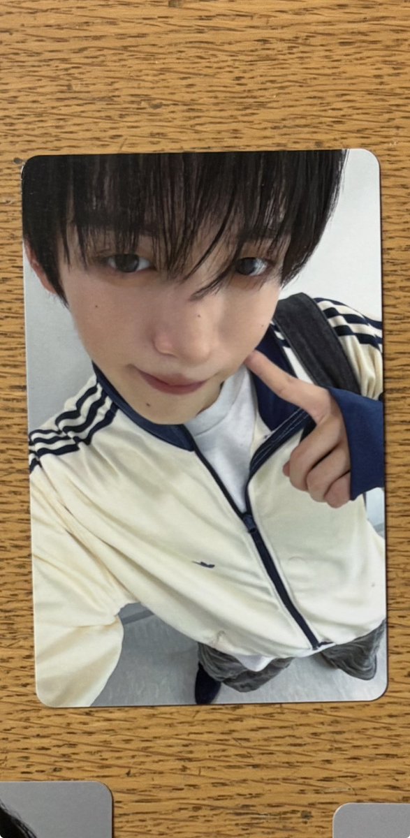 nn_12_naa's tweet photo. @pom_im0 検索から失礼します。
通常盤のシンヘンを所持しています。同種のだいきと交換可能でしょうか？ https://t.co/vAJmzaKTAE