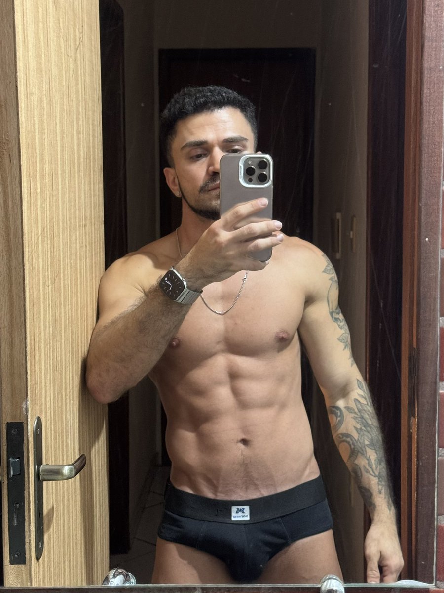 _oivitor's tweet photo. 🖤 https://t.co/YqOrVJkudg