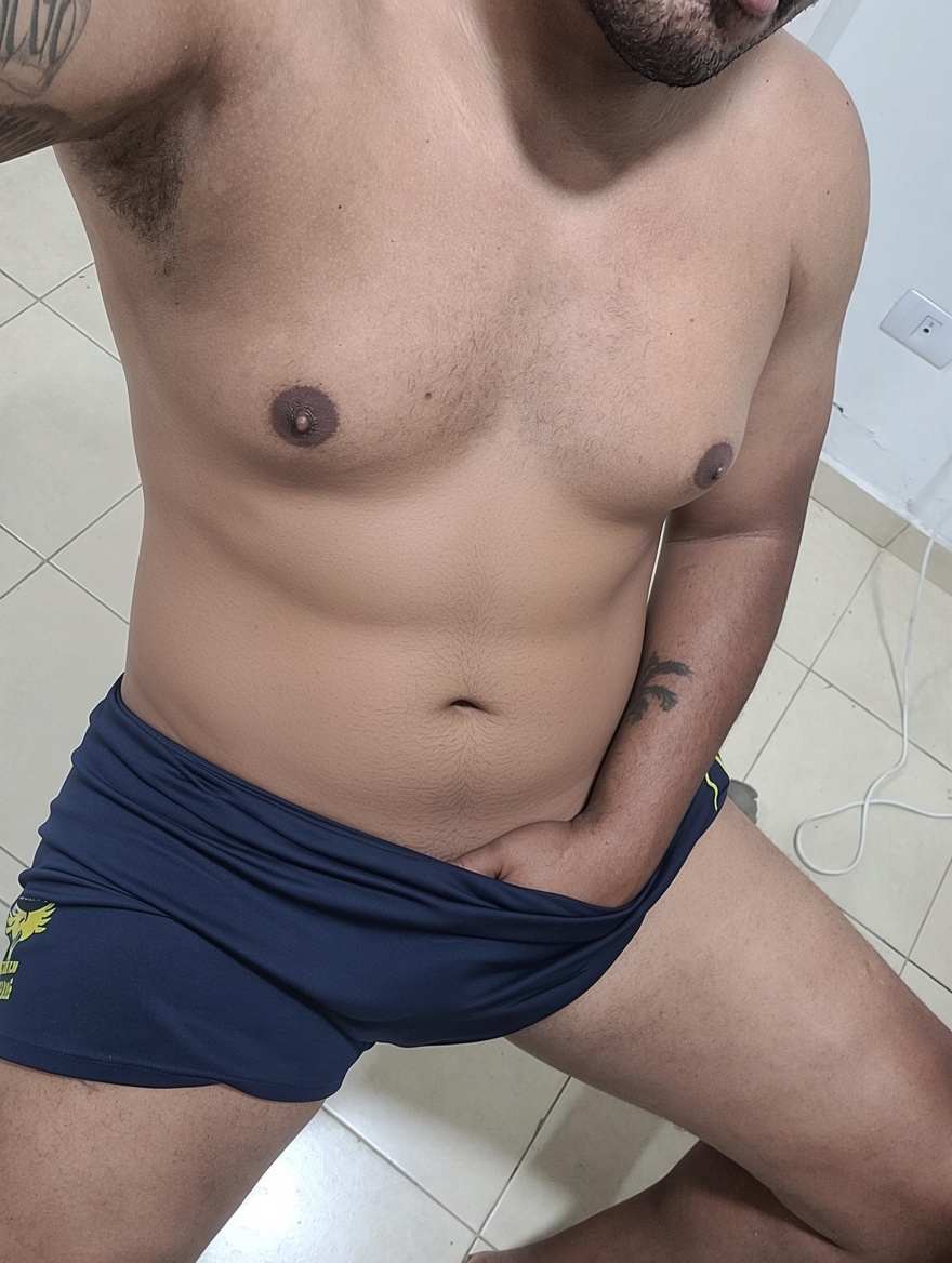 Brazilian_Bulge's tweet photo. @madiwildd Curious about what’s hidden? Check my profile 💦
@brazilian_bulge 😈 https://t.co/6SIB2oWZS3