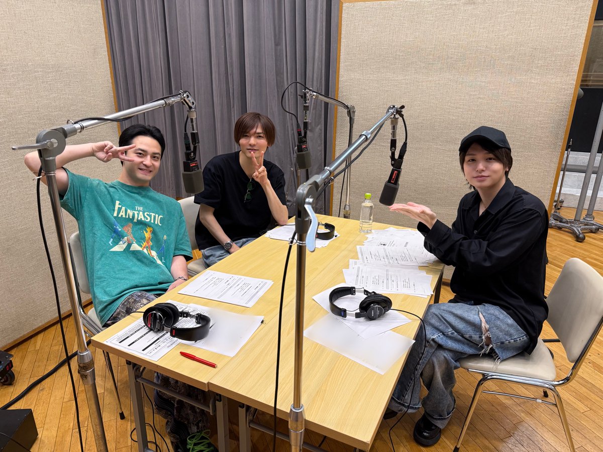 feels795's tweet photo. ▷ #feels795 ◁
┈┈┈┈┈┈┈┈
10.07 23:00 ON AIR!!

／

Hey! Sɑy! JUMP
💙#伊野尾慧 &amp; #薮宏太💚
🥦#緑黄色社会 #小林壱誓

＼

薮さんと小林さんの出会いは…？
初対面の伊野尾さんも交え、3人でお届け🌹

決して聞き逃しのなきよう📻

▼https://t.co/pD6H1V9zlH

@JUMP_Storm
@ryokushaka https://t.co/g29dTo4RHx