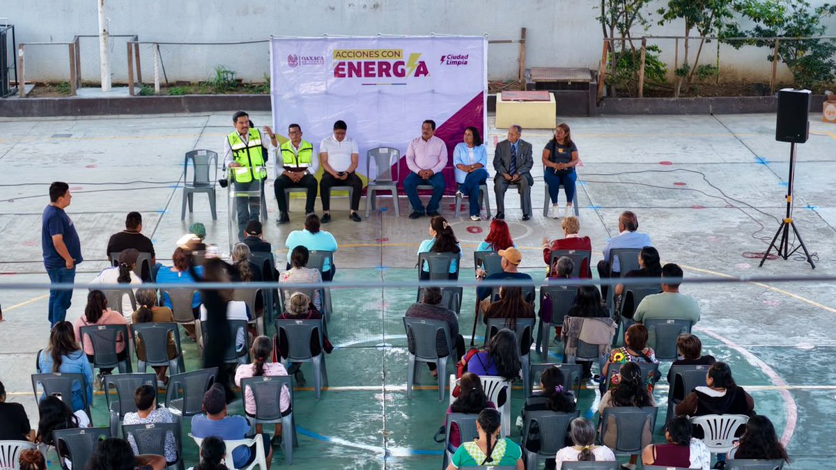 raychagoya's tweet photo. 🏫✨ Inauguramos una nueva aula en la Escuela Primaria Lázaro Cárdenas, en la colonia Lomas de San Jacinto.

Un espacio digno para que nuestras vecinitas y vecinitos aprendan, crezcan y sigan construyendo sus sueños. 📚🙌

Seguimos trabajando en equipo con vecinas y vecinos para mejorar los espacios educativos de nuestra capital.