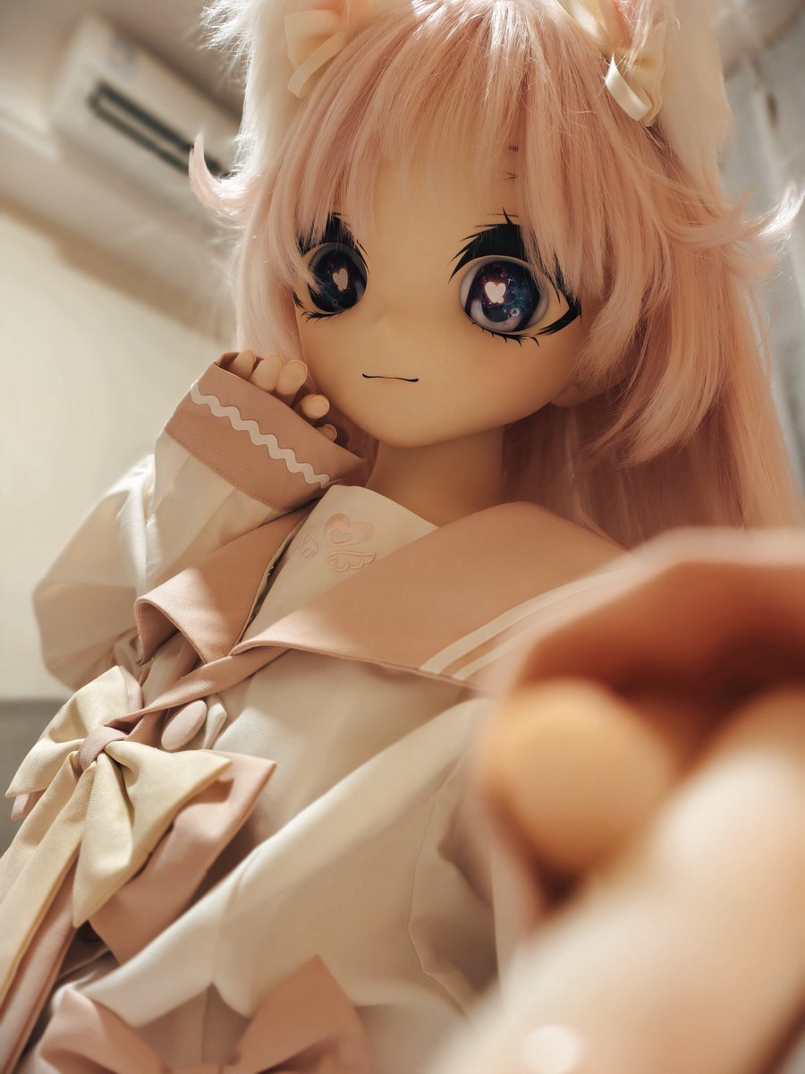 xmiaano's tweet photo. これは固定ポストにします😻

おはようございます、みなさん☀️

小満ちゃんのいろんな姿。
ポニーテールなし、
片側ポニーテール、
ツインテール、
そして一番お気に入りの、薔薇をあしらったウェディングベール姿。🌹
それから、リプ欄にあるLoLのヤスオも。😬 https://t.co/iXDwcu57Tv