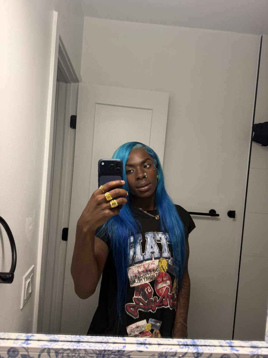 nellfr0m's tweet photo. #Libraszn https://t.co/l9YJ5FuJLD