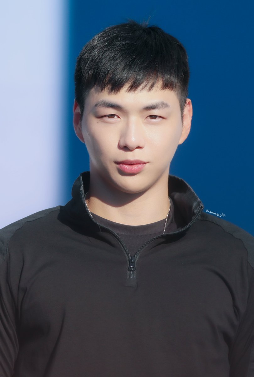 choihoipoi's tweet photo. 261002 지상군 #강다니엘

아이컨텍👀 맞지??ㅎㅎㅎㅎㅎㅎㅎ
뭔가 각 잡힌 게 증사느낌 📷 https://t.co/6jezQYM8fZ