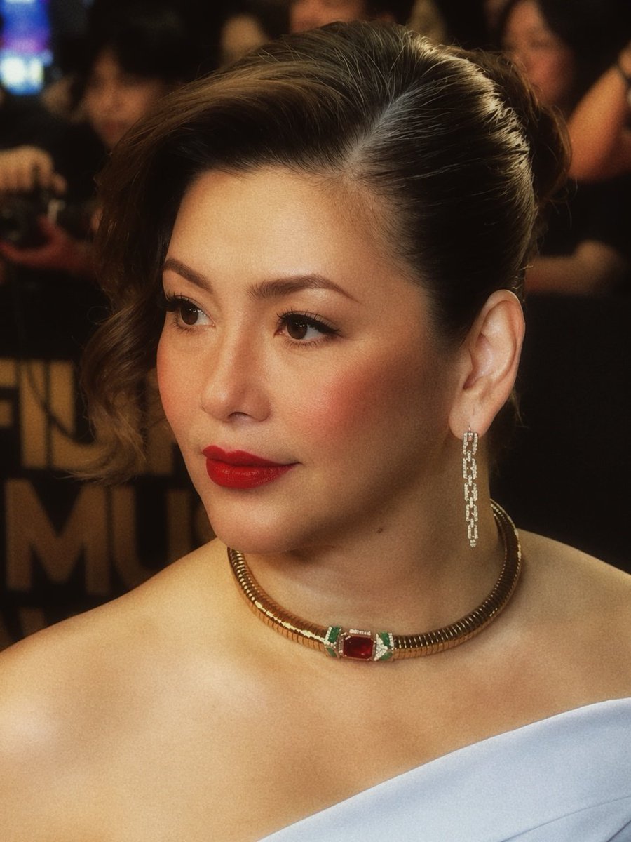 lamborgineyyy's tweet photo. ang ganda po,,, opo,,, tama na po, gets ko na po, mama mama. https://t.co/KlhgH7vHNX