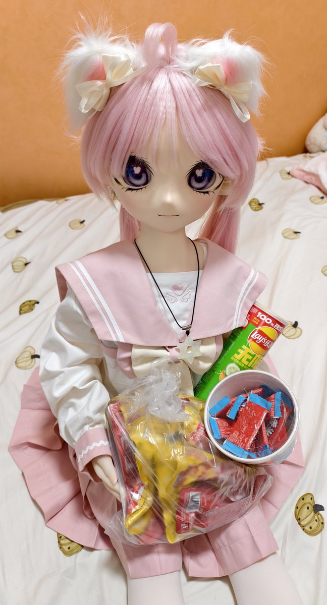xmiaano's tweet photo. これは固定ポストにします😻

おはようございます、みなさん☀️

小満ちゃんのいろんな姿。
ポニーテールなし、
片側ポニーテール、
ツインテール、
そして一番お気に入りの、薔薇をあしらったウェディングベール姿。🌹
それから、リプ欄にあるLoLのヤスオも。😬 https://t.co/iXDwcu57Tv