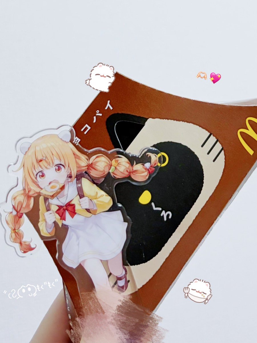 kira_nipa's tweet photo. たまちゃんが食べてるから初チョコパイ〜🍫
マックデリバリー1500円からしか頼めないから6個届いた🎁チョコ濃厚で美味しかったദ്ദി^ᴗ ̫ ᴗ^₎

 #きららたまこ
 #たまこらいぶ https://t.co/AC3ygtWtij