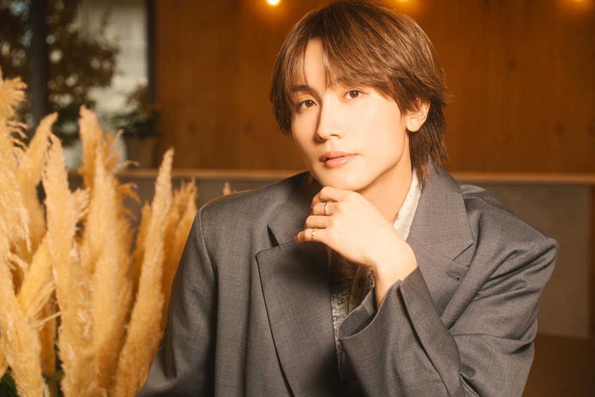 mezamashimedia's tweet photo. KO1KEYZデビュー曲の作詞も担当
注目の26歳ヒットメーカー・GENIC小池竜暉さんの素顔に迫るインタビュー

▶https://t.co/jqtb93Mnvt

「何年経っても色あせないような歌詞に」楽曲『KO1KEYZ』への思い

＝LOVE『絶対アイドル辞めないで』もセルフカバー！初ソロアルバム『CIPHER』について

今後の目標は「インド料理店」！？

@RYUKI_GENIC
