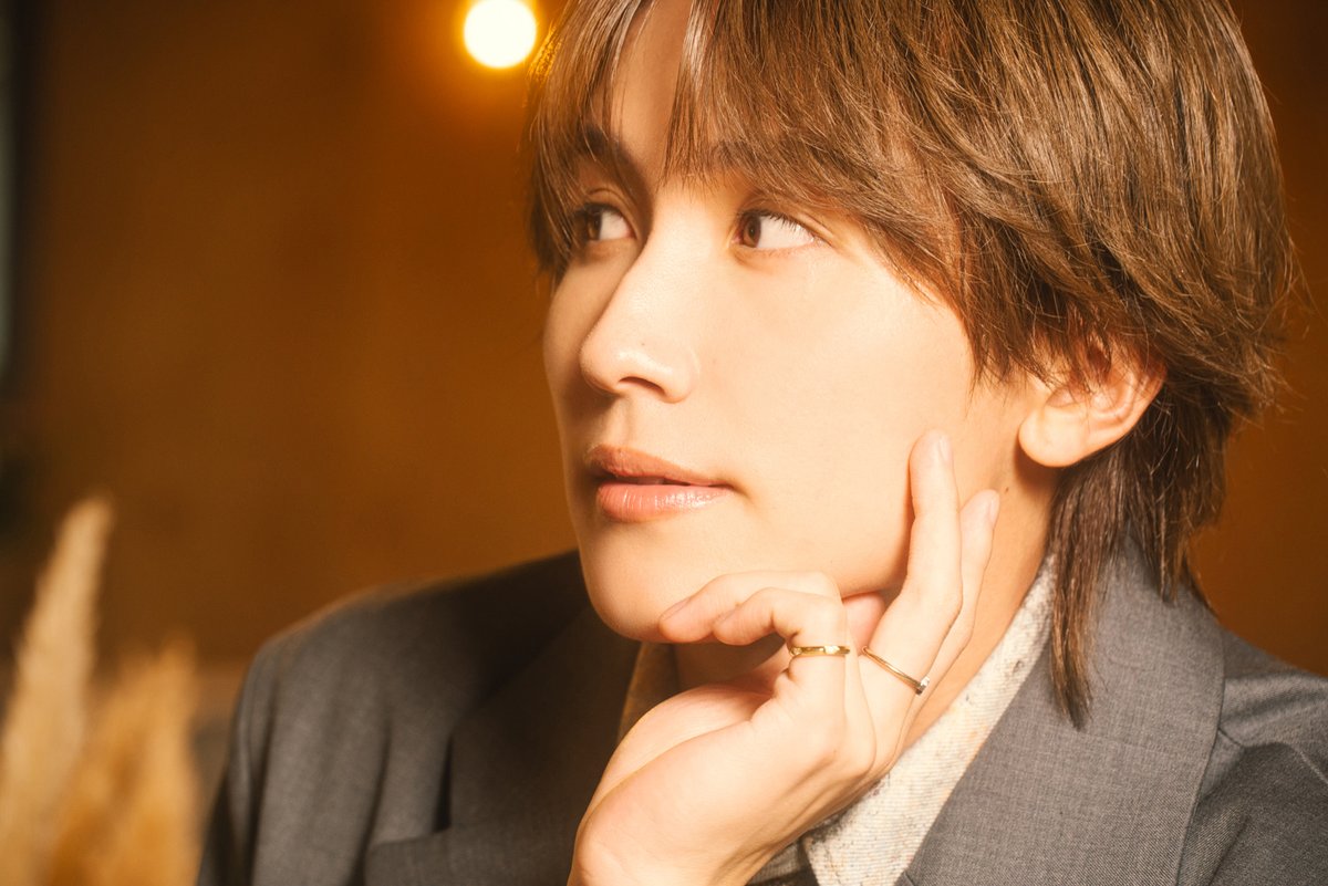 mezamashimedia's tweet photo. KO1KEYZデビュー曲の作詞も担当
注目の26歳ヒットメーカー・GENIC小池竜暉さんの素顔に迫るインタビュー

▶https://t.co/jqtb93Mnvt

「何年経っても色あせないような歌詞に」楽曲『KO1KEYZ』への思い

＝LOVE『絶対アイドル辞めないで』もセルフカバー！初ソロアルバム『CIPHER』について

今後の目標は「インド料理店」！？

@RYUKI_GENIC