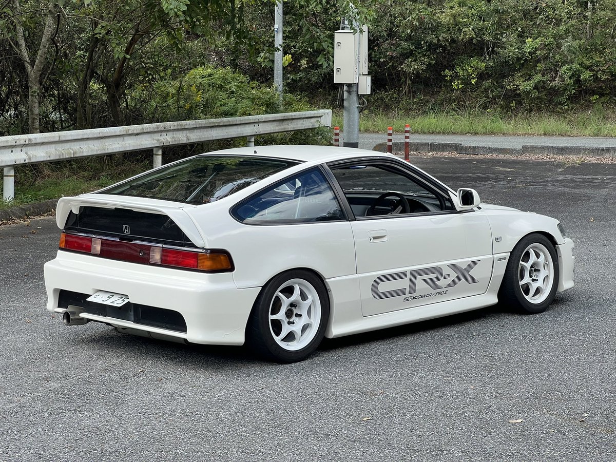 cyber_EF's tweet photo. 半年前にヤフオクで買ったホイールやっと履けた！

ブレーキに干渉しまくってどうもらならんから嫌だけどワイトレ入れて履かせた https://t.co/CYlrLDzjxr