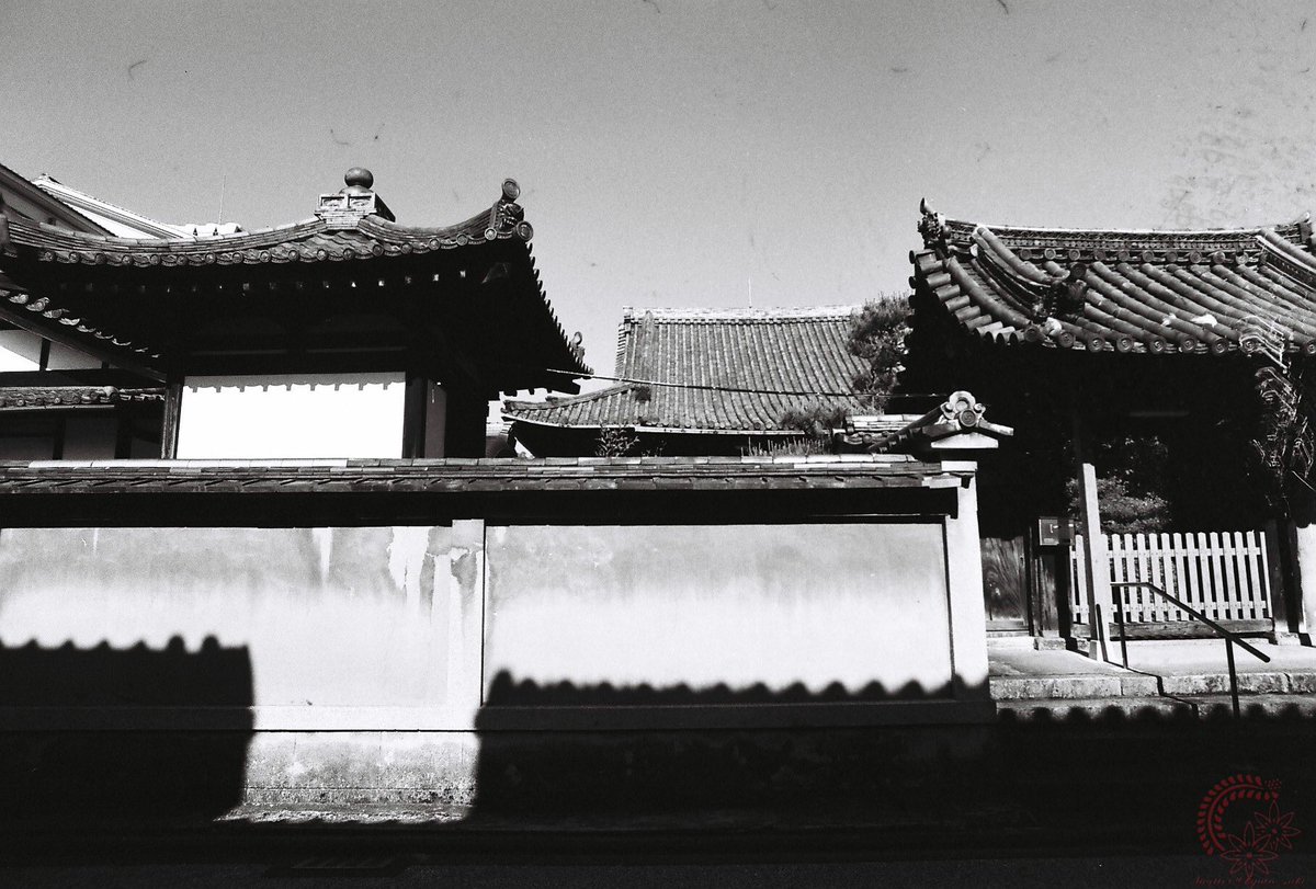 kyoto_suki's tweet photo. おはようございますm(_ _)m
#Olympus #OM2000 #film #ESCURA ULTRA 400 B&W #チャンプカメラ フィルム一本 #月桂冠新家(大倉家旧宅) #BnW https://t.co/onsbe4L1ru