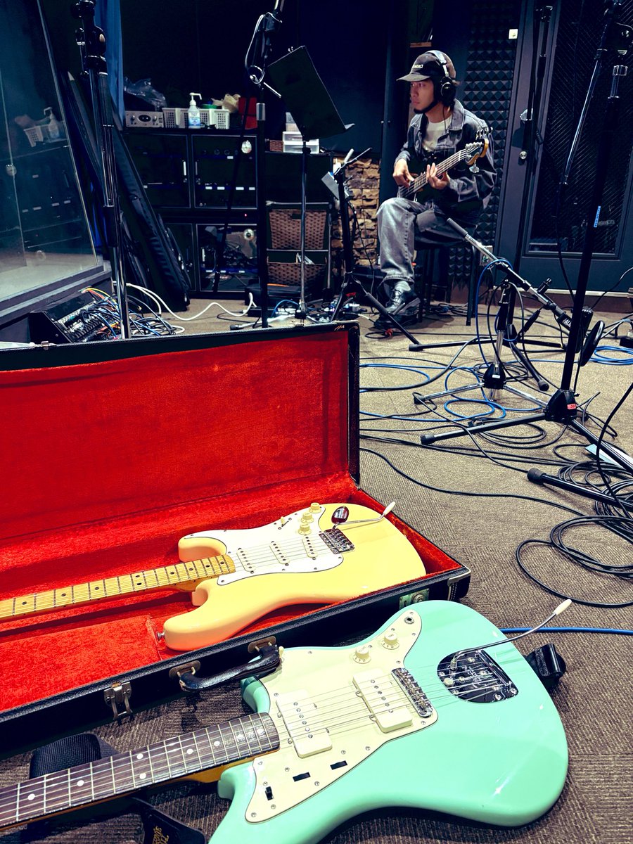 KazumaSotozono's tweet photo. 東京戻って朝REC完🎸
間に合って良かった！ https://t.co/3EUjkzIbB3