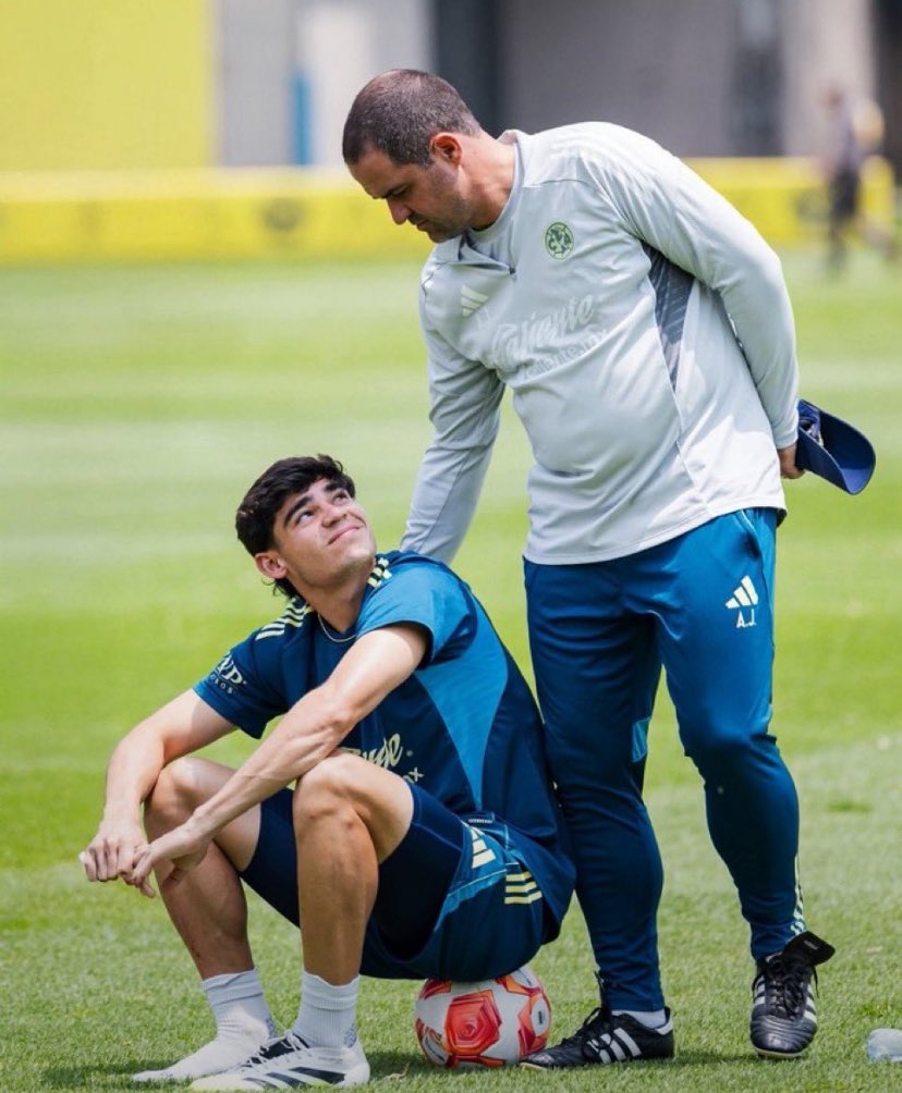 Marcianologo's tweet photo. Otro partido totalmente para el olvido de Dagoberto Espinoza; sin lugar a dudas A LOS MALAGRADECIDOS JAMÁS LES IRÁ BIEN. https://t.co/HWMpXcWEfj