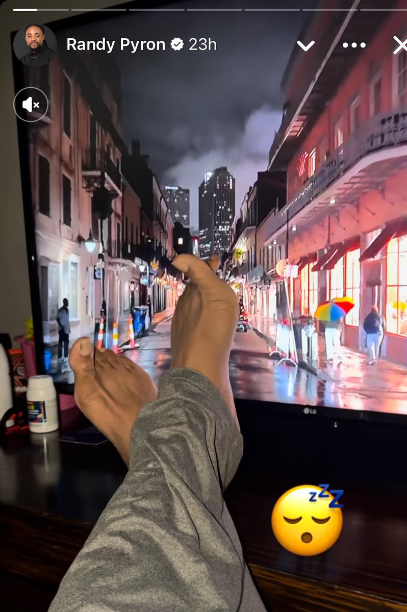FootFetishLuver's tweet photo. #randypyron 🤤 🤩 😍😋 #suckabletoes 🤤#beautiful #feet #yummytoes #yummyfeet #toes #feet #menfeet #malefeet #malefootfetish #gayfeet #footnation #footfetısh #soles https://t.co/n6f6AITqJa