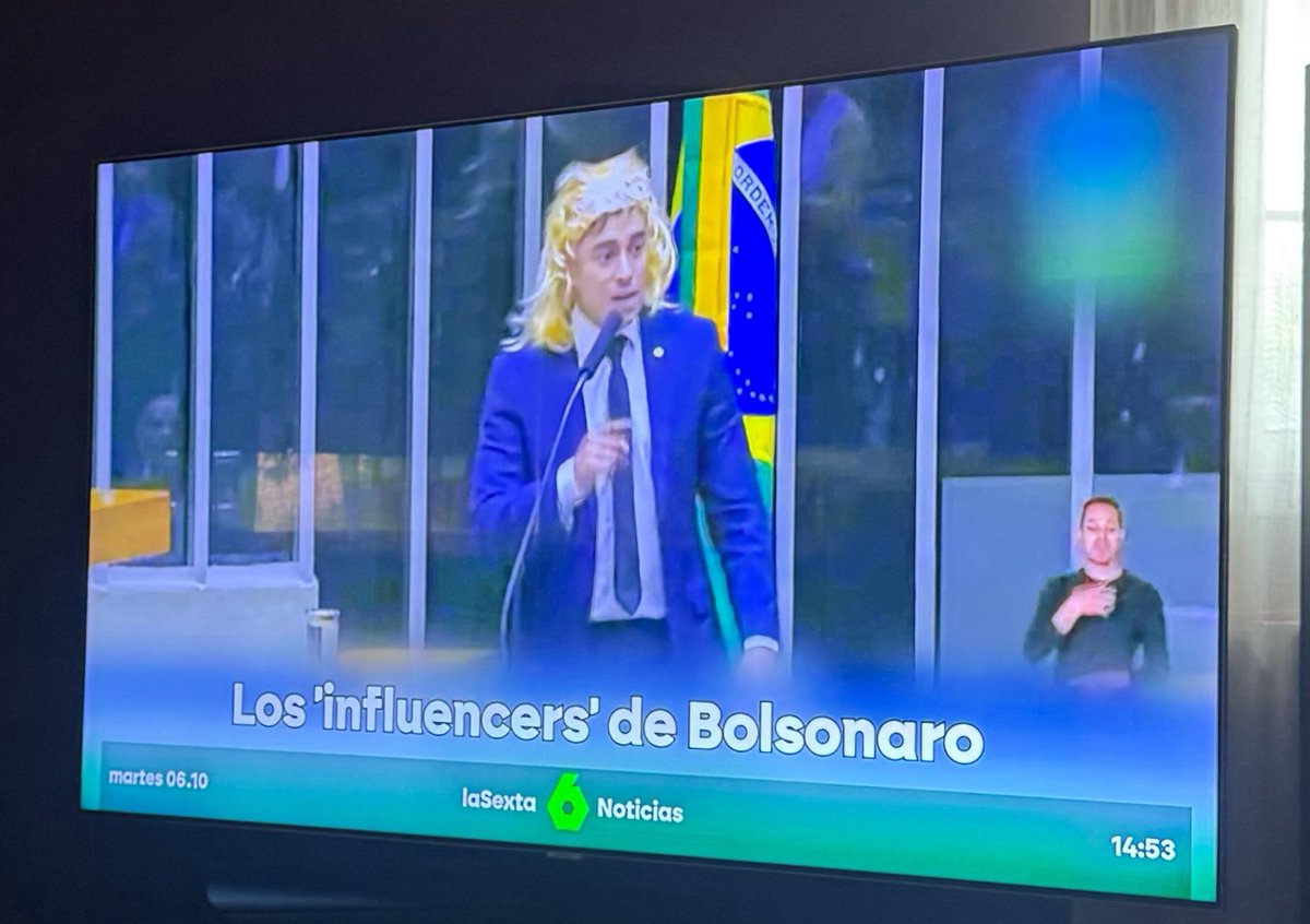 poptime's tweet photo. Nikolas Ferreira e sua trupe de influenciadores bolsonaristas viram PIADA em jornal na Espanha. https://t.co/nMc3b7HHHx