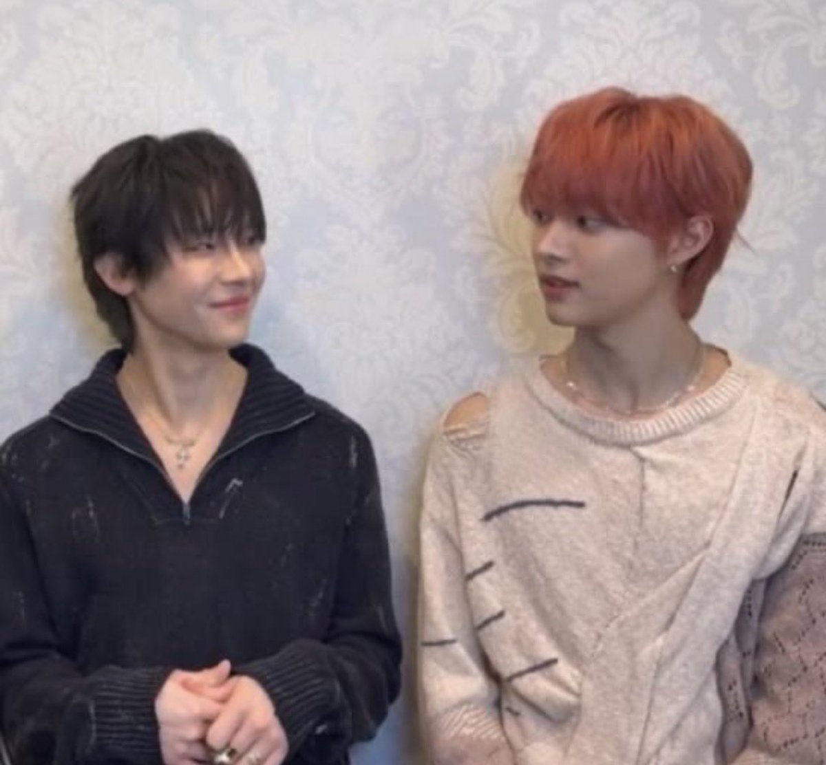 10v3_jang's tweet photo. 好きな人の前ではソフトモード発動！！！？！！！？！！？？！！？？？？？？！！！！？？？？！！ https://t.co/6RyeuRxj0x