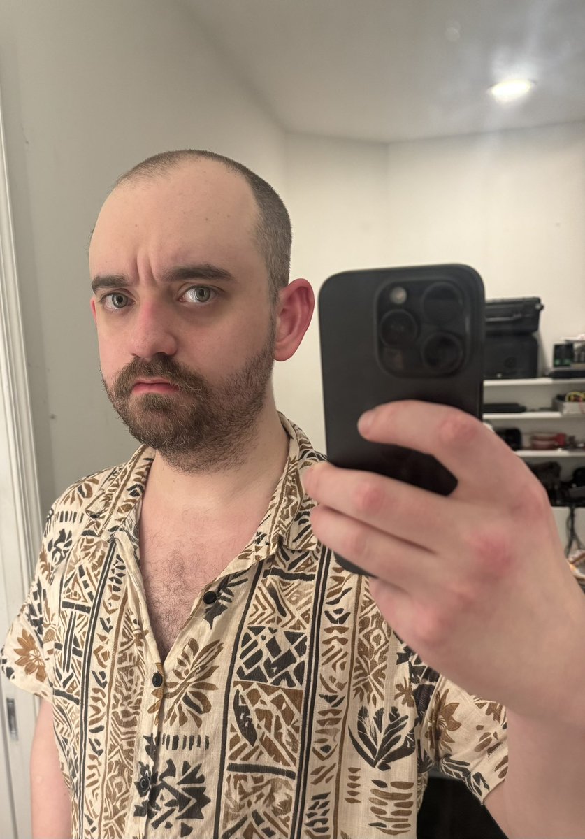 fleshsimulator's tweet photo. Oh no it's fine I just wasn't expecting it to be chinese https://t.co/vHdz5Bi2qO
