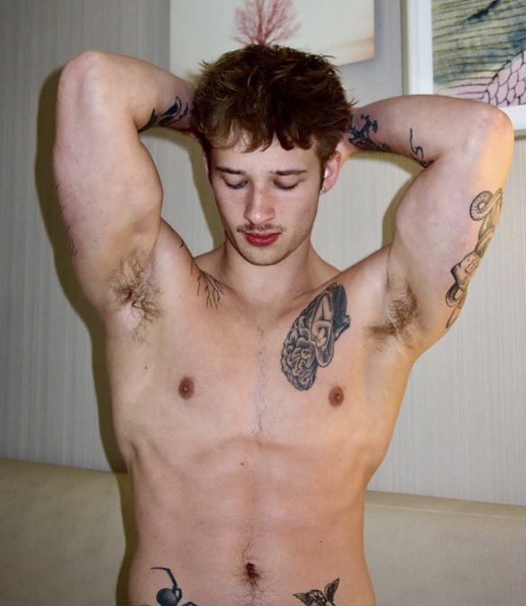striaghtwhite09's tweet photo. Arms up, Eyes down, Default, not a pose. Ink marks territory, not trend🤴. Your Alpha, Your obsession, Your wallet’s temptation. Tribute first. Earn it. 👑 18+ https://t.co/kiGeCsGOzk https://t.co/jd6zwggXEq