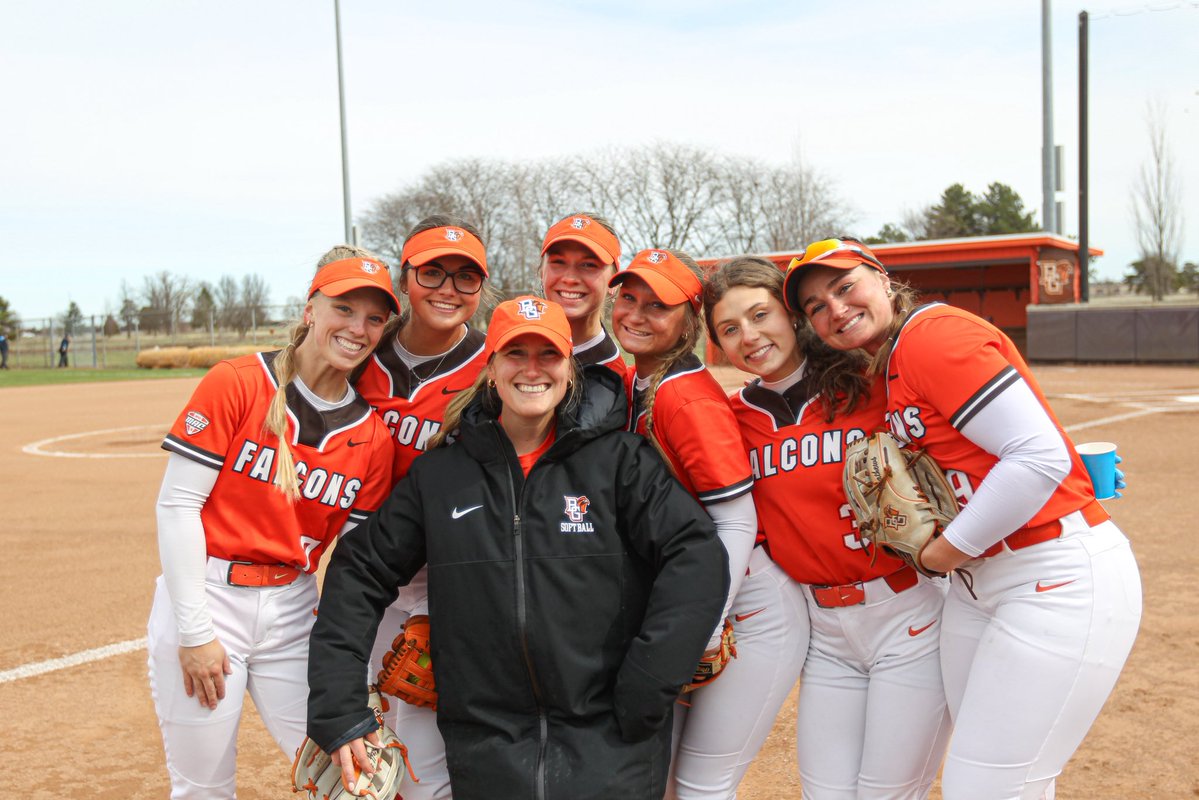 BGSUSoftball's tweet photo. Happy National Coaches Day!🧡🤎

#AyZiggy https://t.co/1zORtGJuJS