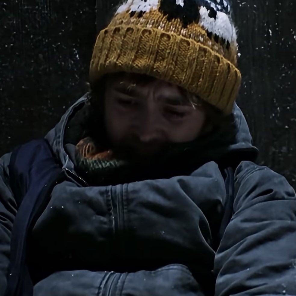 nagimaycry's tweet photo. his beanie makes him so little awww ☹️☹️ https://t.co/fYgVG3Ke5Z