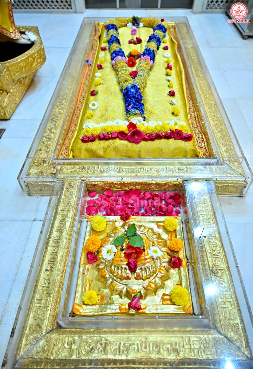SSSTShirdi's tweet photo. *!! ॐ साई राम !!*
*श्री साईबाबा संस्थान विश्वस्त व्यवस्था,शिर्डी*
*!! ॐ Sai Ram !!*
*Shri Saibaba Sansthan Trust, Shirdi*
≈≈≈≈≈≈≈≈≈≈≈≈≈≈≈≈≈ 
*आरती :-शिर्डी माझे पंढरपुर*
*बुधवार ०७ ऑक्टोबर २०२६*              *Aarti :-Shirdi majhe Pandharpur*
*Wednesday 07 October 2026*
