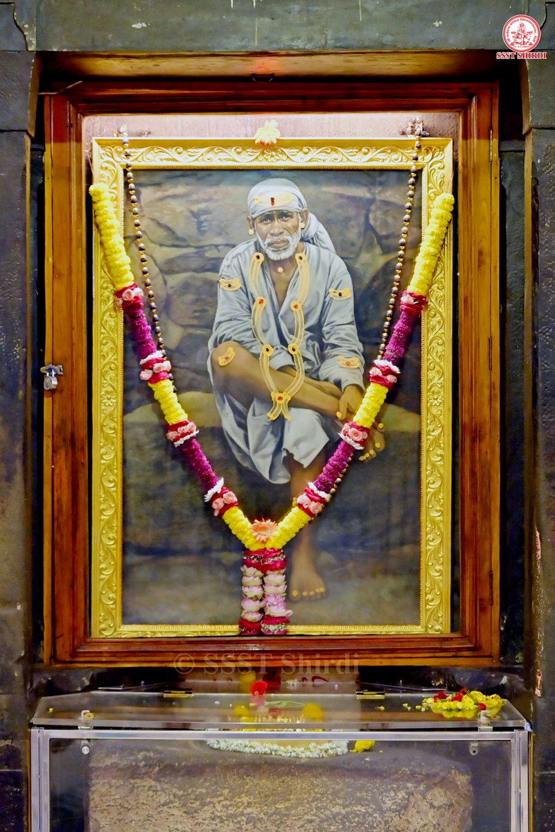 SSSTShirdi's tweet photo. *!! ॐ साई राम !!*
*श्री साईबाबा संस्थान विश्वस्त व्यवस्था,शिर्डी*
*!! ॐ Sai Ram !!*
*Shri Saibaba Sansthan Trust, Shirdi*
≈≈≈≈≈≈≈≈≈≈≈≈≈≈≈≈≈ 
*आरती :-शिर्डी माझे पंढरपुर*
*बुधवार ०७ ऑक्टोबर २०२६*              *Aarti :-Shirdi majhe Pandharpur*
*Wednesday 07 October 2026*