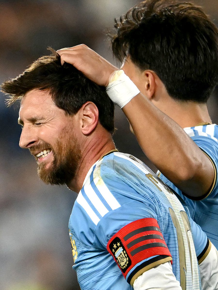 footballontnt's tweet photo. A goal. Two assists. A farewell only Messi could deliver 🇦🇷🐐

Three goal contributions for Argentina’s No.10 on his farewell appearance ❤️ https://t.co/P1TuWotV4Y
