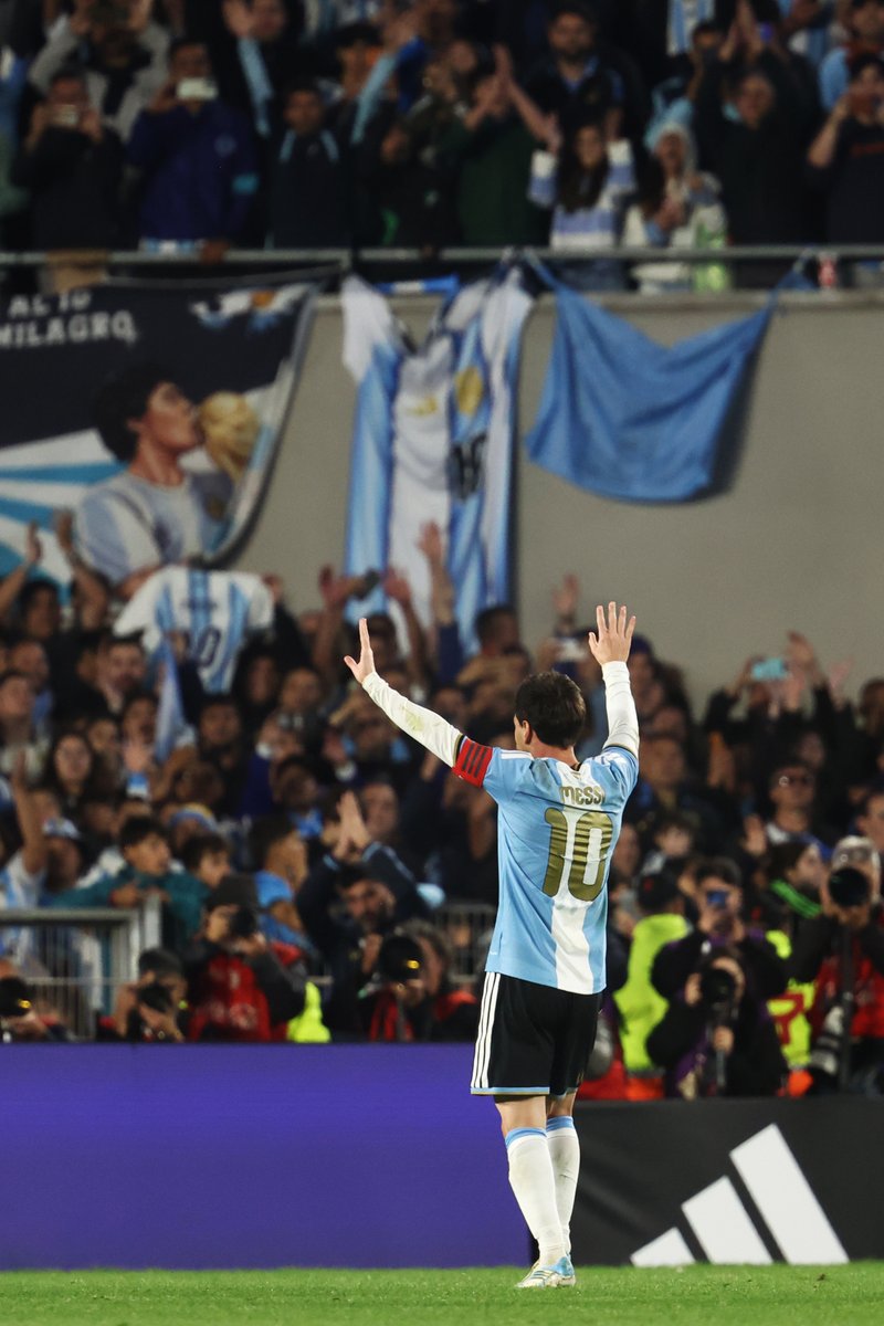 garcialuciano27's tweet photo. Gracias por este baile mágico. Fue realmente un placer. Y vamos a estar siempre en deuda. https://t.co/EQbzucWebw