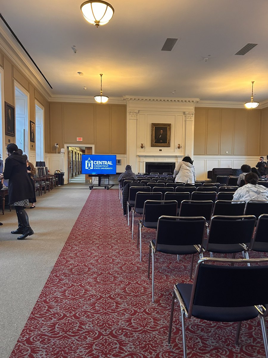 IzzyZimm's tweet photo. It’s News Engagement Day at Central Connecticut State University! Our panelists, audience members, journalists and professors are ready for the event!
#JRN237 #CCSUJOURNALISM @ccsujournalism #NEWSENGAGEMENTDAY https://t.co/ZCRWLeJyZu