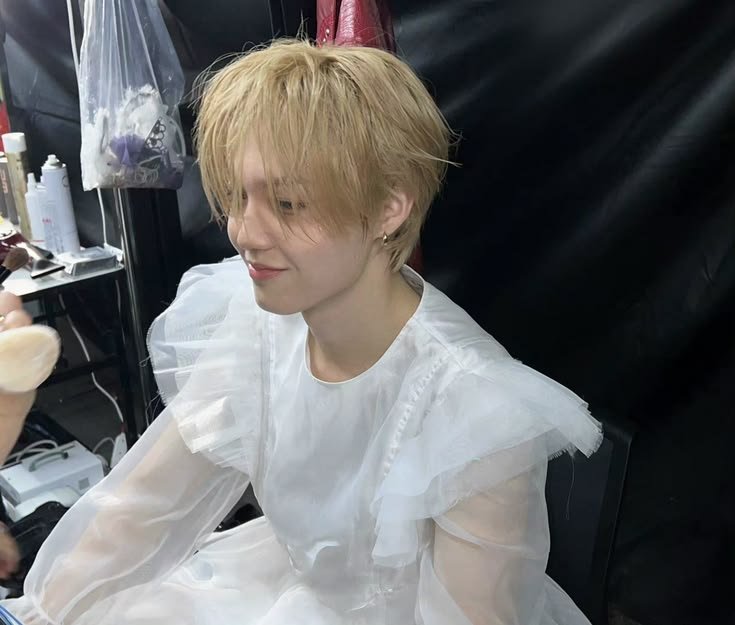 jungjeonana's tweet photo. never blame others in your life. this boy has been a good person and has made many of his fans happy 🥹🩷

' in 𝘺𝘰𝘶𝘳 𝘦𝘺𝘦𝘴, i 𝘧𝘰𝘶𝘯𝘥 𝘮𝘺 𝘩𝘰𝘮𝘦. ✨🫂

#DOYOUNG #도영 https://t.co/7H18hjfzjY