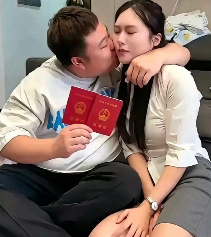 chuwei521's tweet photo. 天呐！这样的婚姻能幸福吗？ https://t.co/AdS0SOwSd4