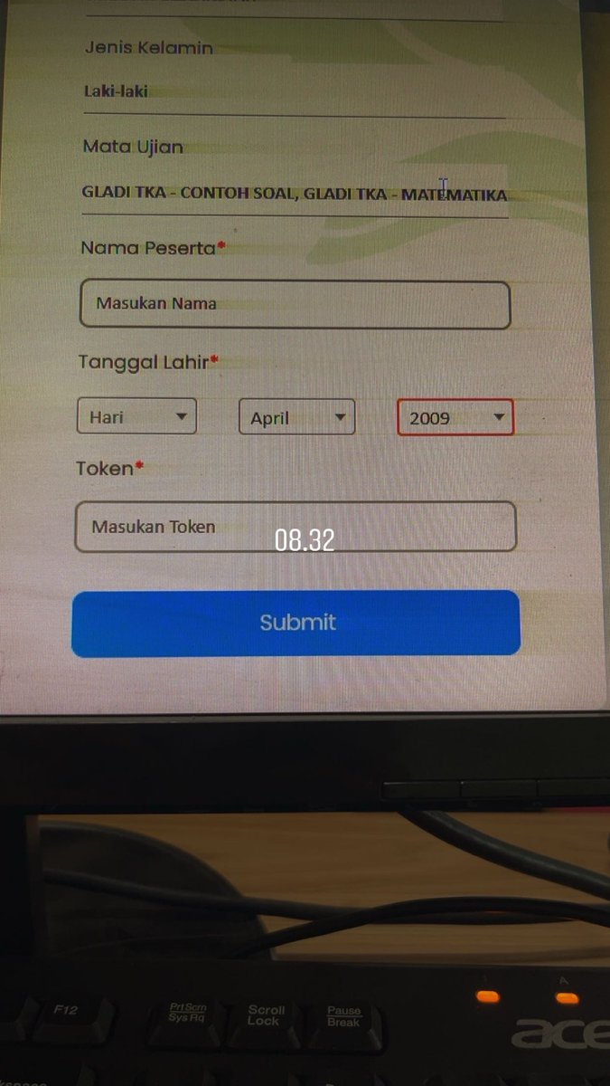 silpergold's tweet photo. Akhirnya, dari jam 07:00 error sampe jam 08:32 baru bisa 🤡 https://t.co/7NFRe42y5D