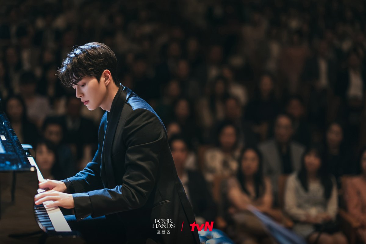 CJnDrama's tweet photo. 음악 안에 있어야 살아 숨 쉴 수 있는 비오와 정요🎹
그리고 <포핸즈>를 보며 살아 숨 쉬었던 티랑이들..😭

#즐거움엔20tvN #포핸즈 #FourHandsTwoSonatas https://t.co/J7QC0yIhDo