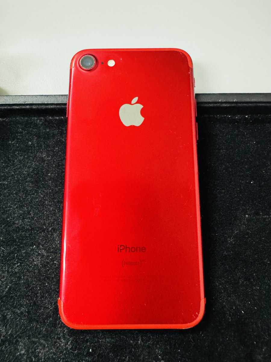 sumachalle01's tweet photo. 今回は、埼玉県所沢市からお越しのお客様より、iPhone 7 128GB・RED・SoftBank○の中古品をお持ち込みいただき、査定後に買取いたしました！

#スマホ #教室 #買取 #修理 #スマホ買取 #スマホ修理 #iPhone #Android #埼玉 #東京 #所沢 #新所沢 https://t.co/2Ep8QAGcdq