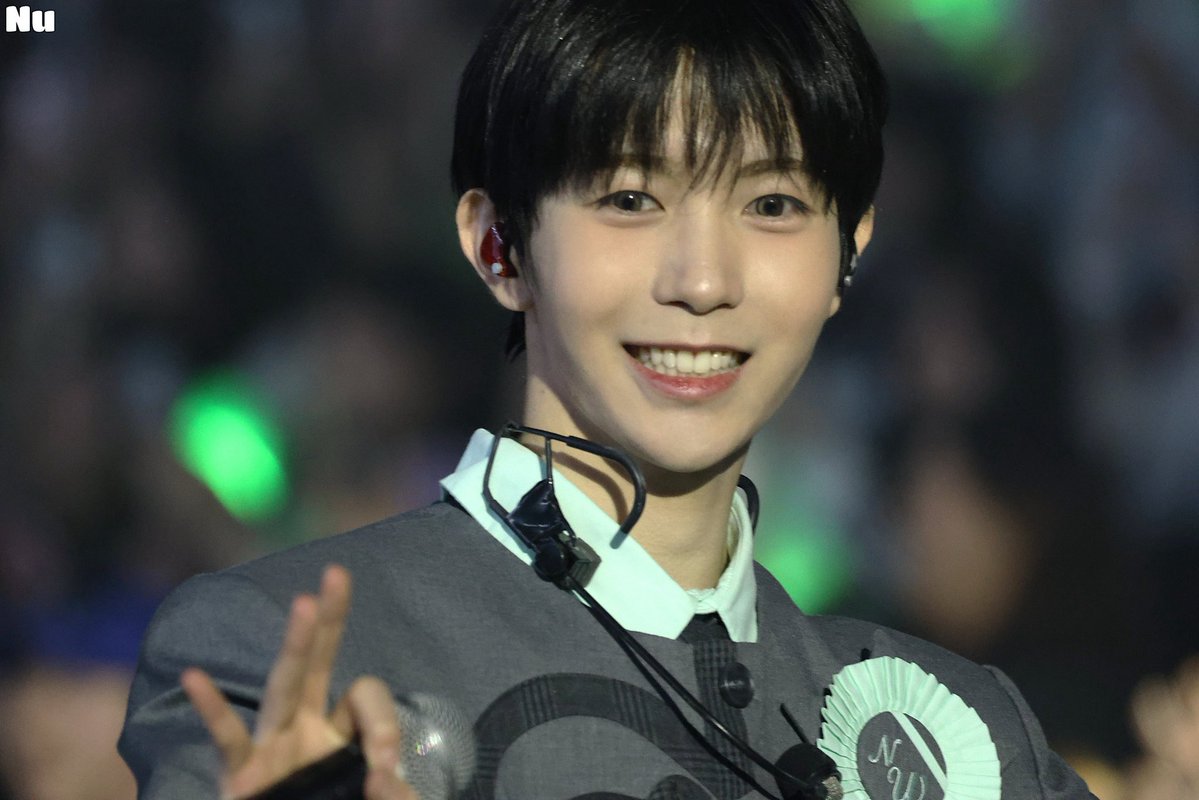 AngBangYul's tweet photo. 이거 뭐냐면 입술없는 히로세 모음 https://t.co/E1zAzBgN8W