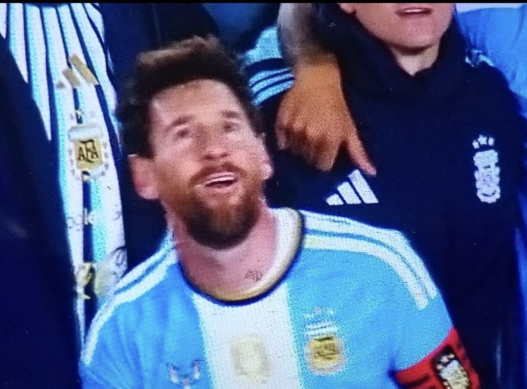 MaxiGauthierAbi's tweet photo. “ que nervios que me habrán preparado de sorpresa “

SANCOR SEGUROS

#drones #messi #sancorseguros https://t.co/dkfzn3q95q