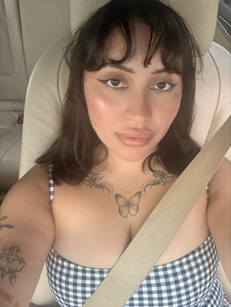 dmjvqz's tweet photo. would you actually approach me? https://t.co/pSSf5yYGYO