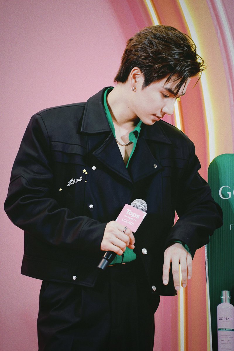 lizingr7's tweet photo. Shine like the stars📷

PERTH X TOPS OF GOHAIR 

#GOHAIRxPerth 
#PerthTanapon https://t.co/JrRQM0vaMy