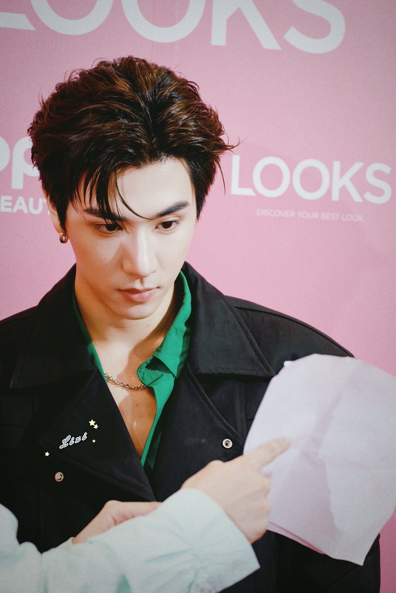 lizingr7's tweet photo. Shine like the stars📷

PERTH X TOPS OF GOHAIR 

#GOHAIRxPerth 
#PerthTanapon https://t.co/JrRQM0vaMy