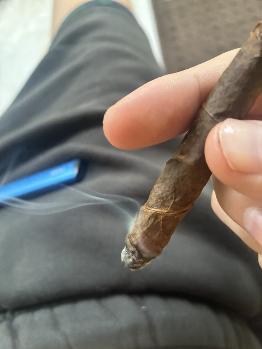 iigethighh07's tweet photo. #drugtwt #weedtwt https://t.co/BWCXOTmEOk