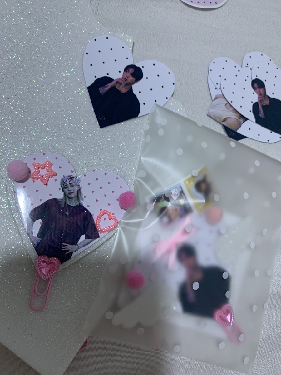 brigyoA's tweet photo. Ando haciendo estos freebies de Jimin y Jungkook por separado espero me los reciban amigas https://t.co/9LMOCmzTcc