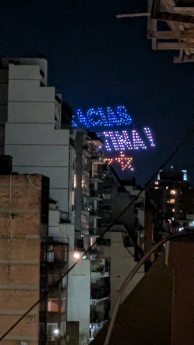 flormosenia's tweet photo. Todos los drones desde mi casa se veían cortados así que tuve que jugar a solo respuestas incorrectas.

el primero: Gracias Cristina! https://t.co/W4ig3bes2p