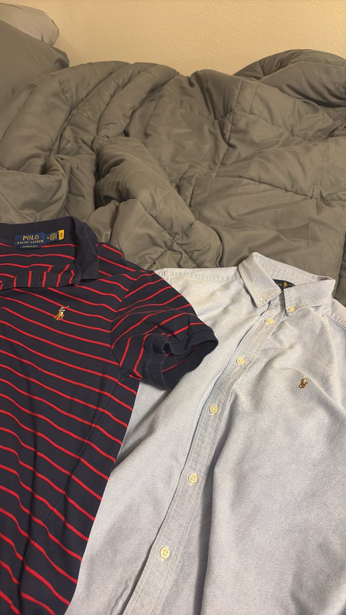 tackofall00's tweet photo. I love Goodwill but not as much as i love the #horse https://t.co/2GYFCVQ4LR