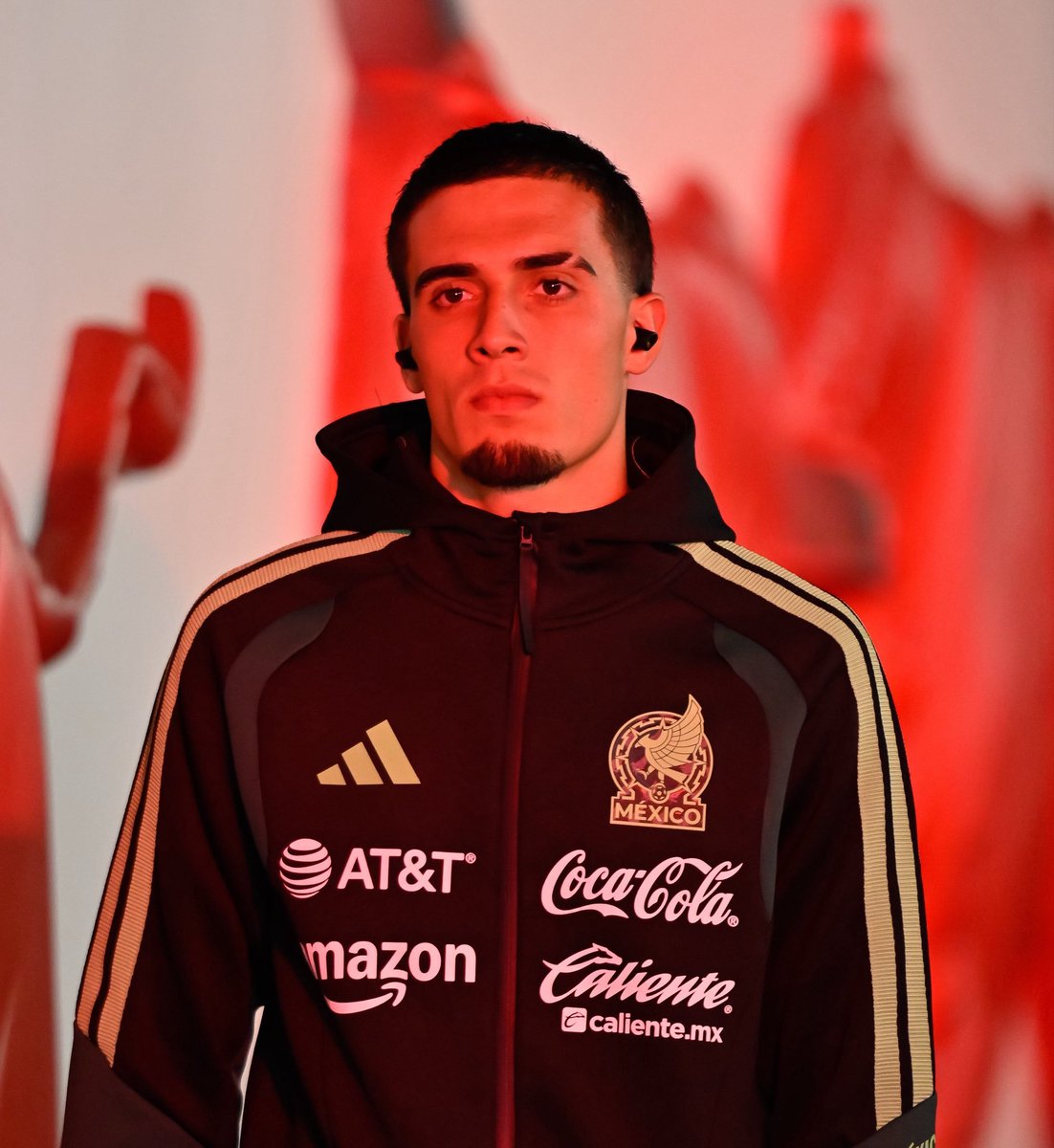 Noubariii's tweet photo. El mejor portero mexicano en la actualidad, Alex Padilla (canterano Puma) es TITULAR con la Selección Mexicana https://t.co/z2ApcNNiGo