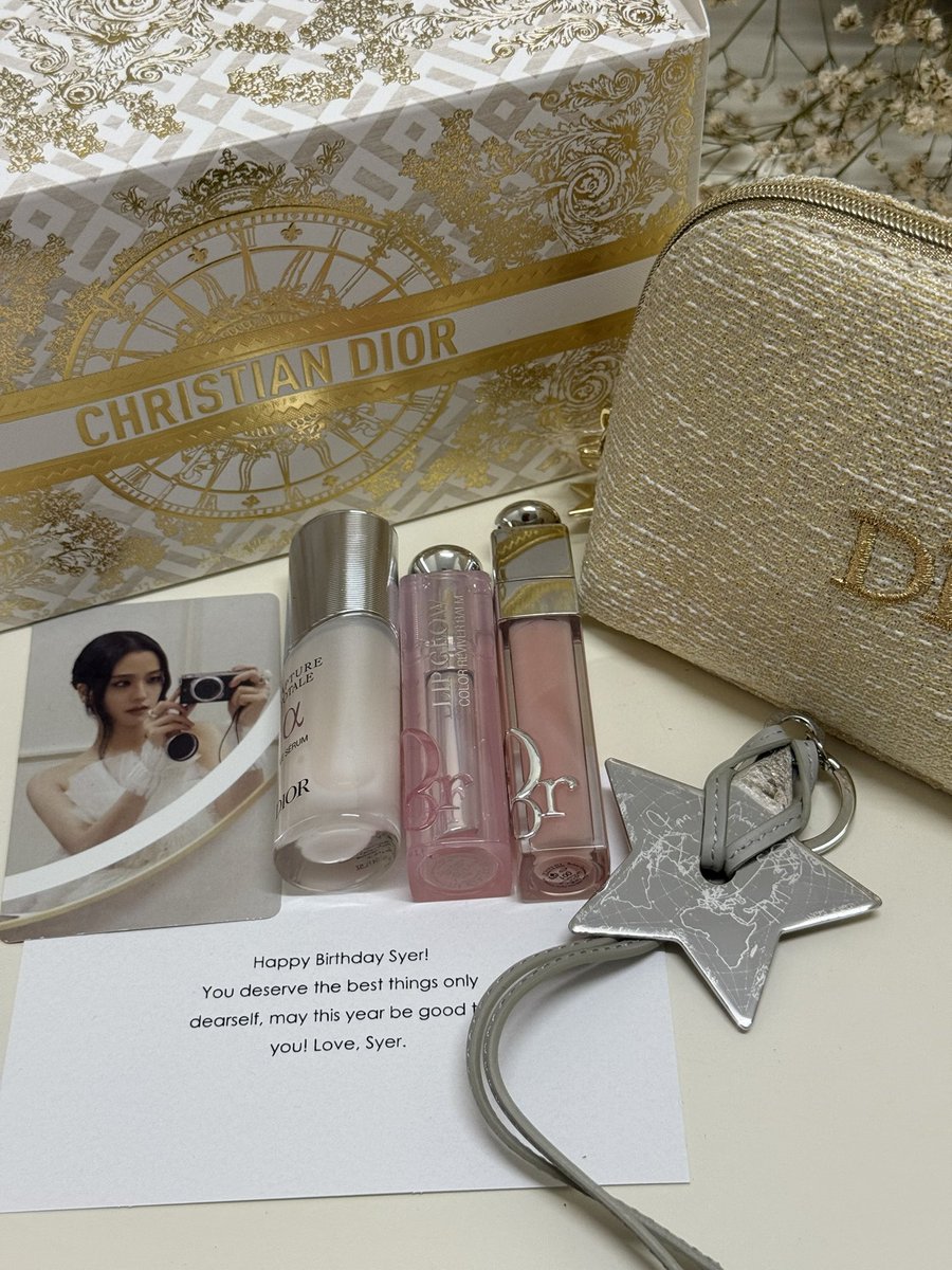 chimerojeon's tweet photo. i may not be rich as other sooyas but here's my proof of purchase for my birthdays, goddamn it! i can even show ones that have my name on it if you want. https://t.co/VbuoutatMB